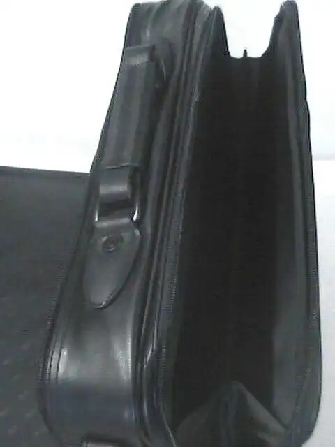 Acer 15.4" TravelSure Leather Laptop Bag