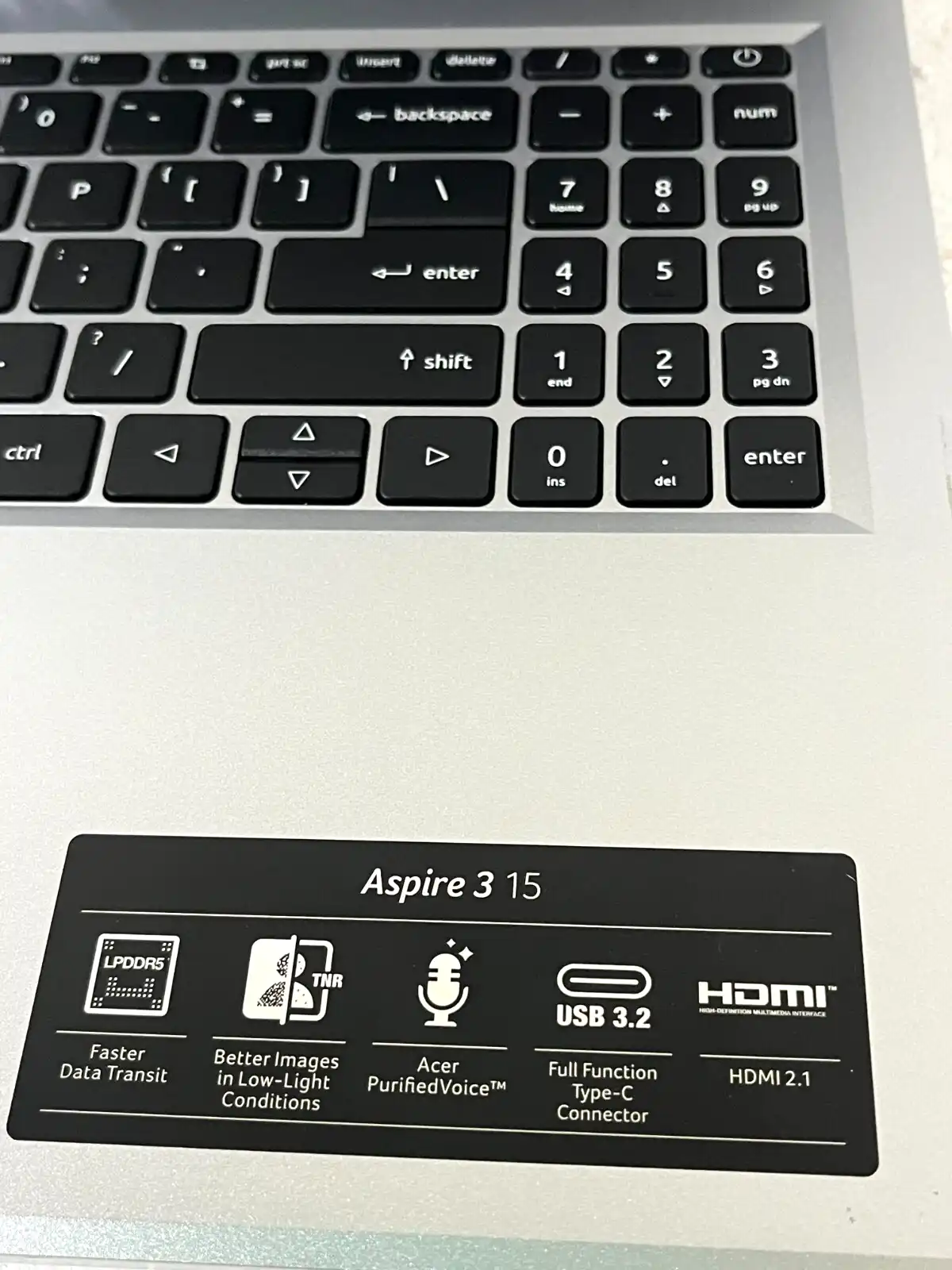 Acer Aspire 3 A315-24P AMD Ryzen 5 7520U 16Gb RAM 1TB SSD 15.6" FHD Win11