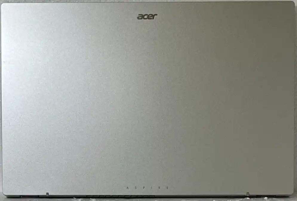 Acer Aspire 3 A515-24P  AMD Ryzen 3 7320u  8Gb RAM 256GB SSD 15.6" FHD Win11