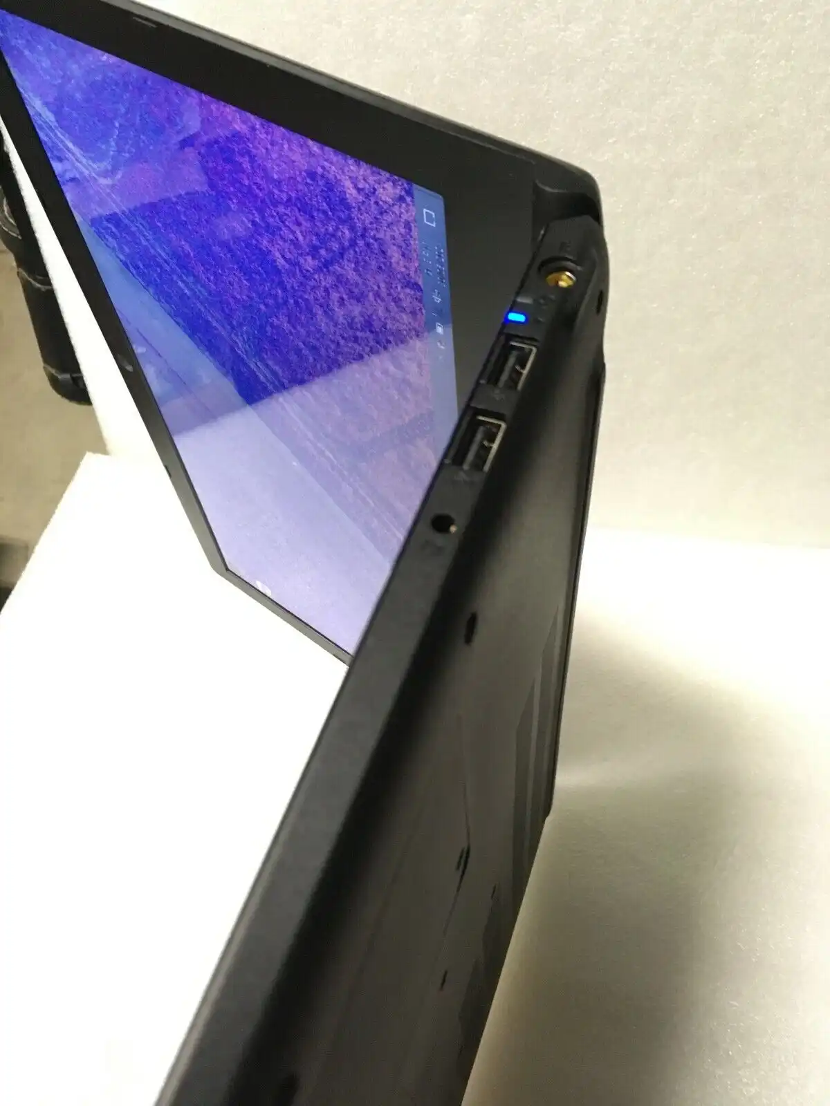 Acer Aspire A515-51G Intel i5-7200u 12Gb RAM 256Gb SSD 1GB HDD 2Gb 940MX 15.6"