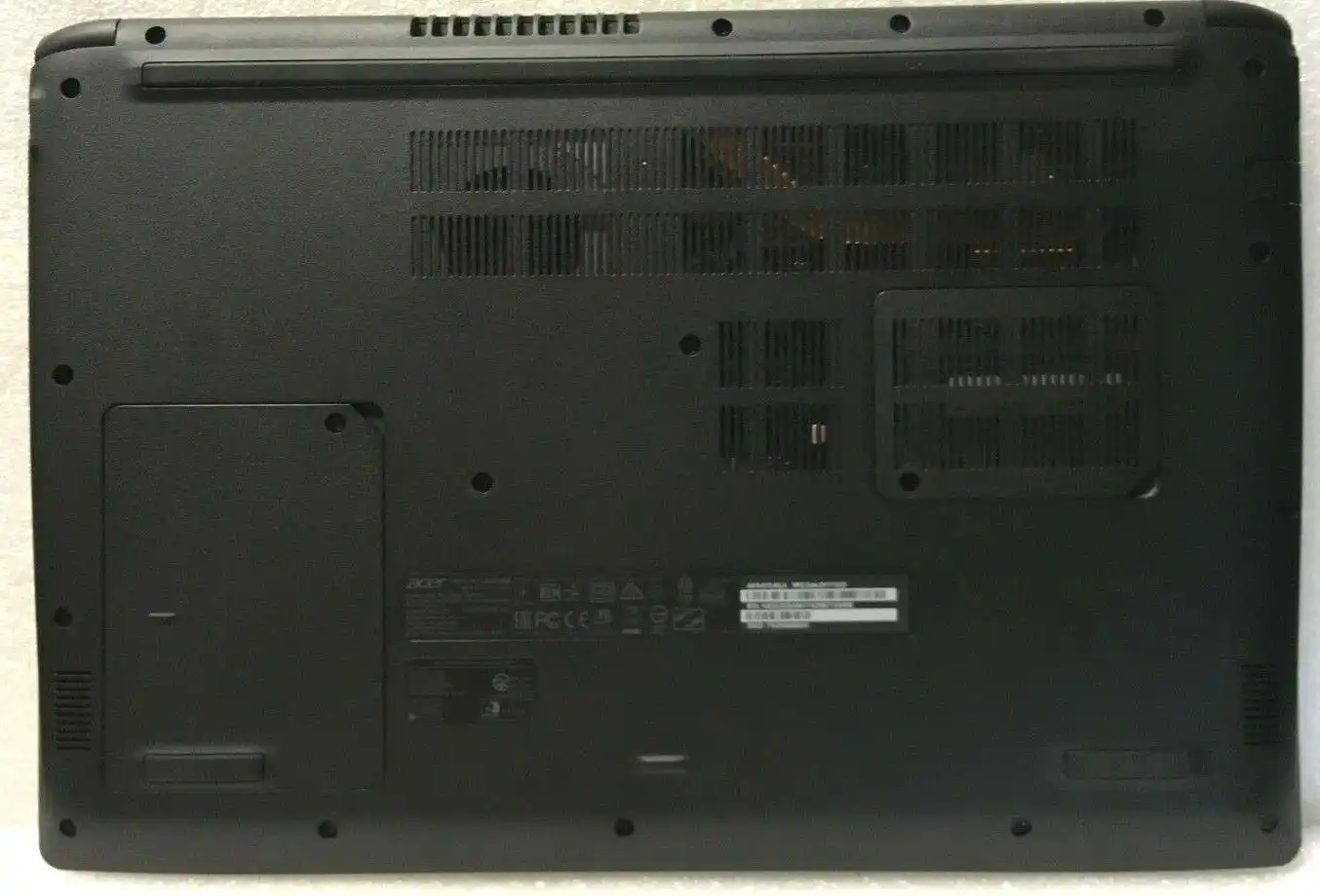 Acer Aspire A515-51G Intel i5-7200u 12Gb RAM 256Gb SSD 1GB HDD 2Gb 940MX 15.6"