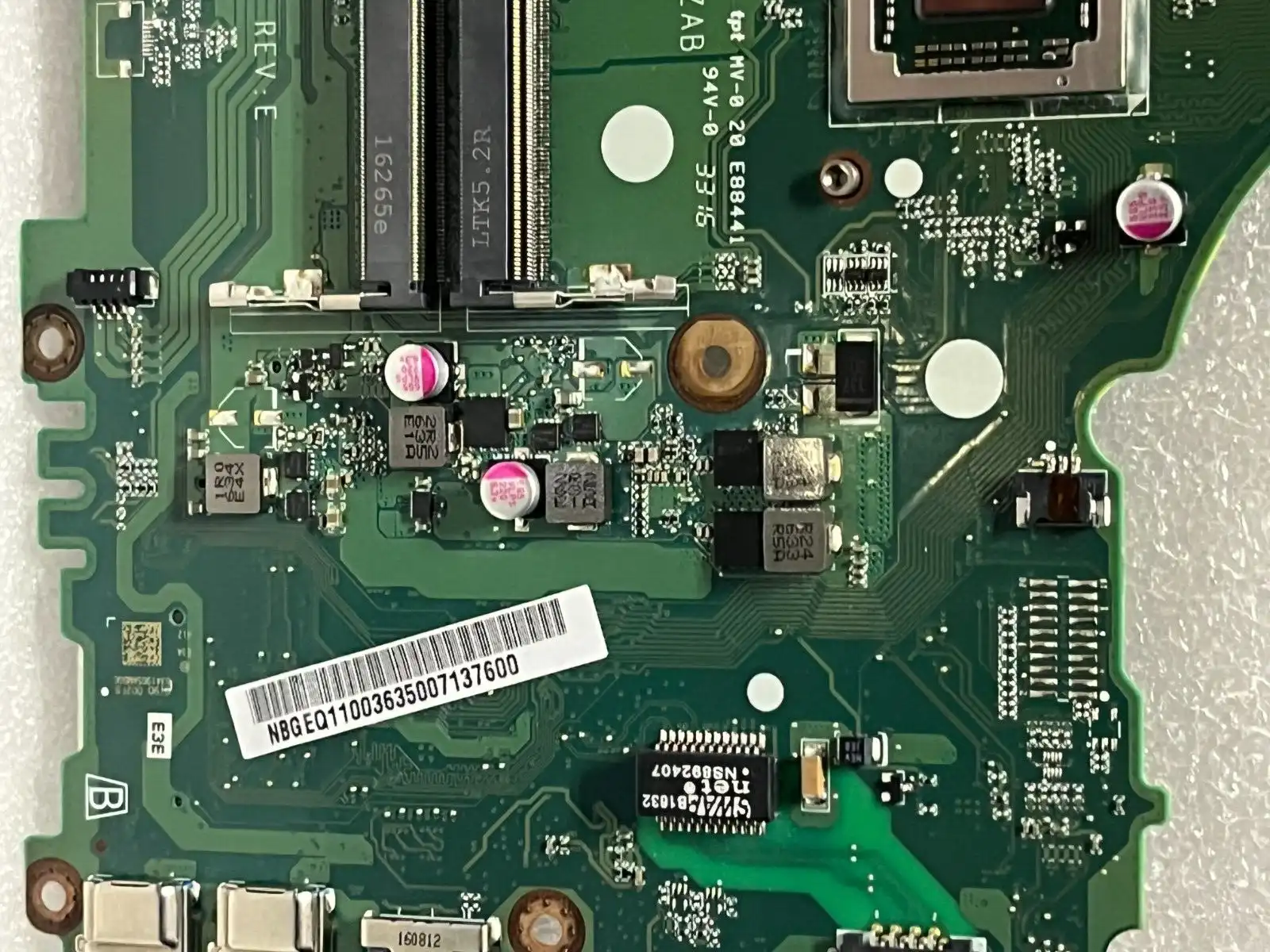 Acer Aspire E5-553G laptop motherboard  AMD A10-9600P CPU 2GB R5 GPU NB.GEQ11.003