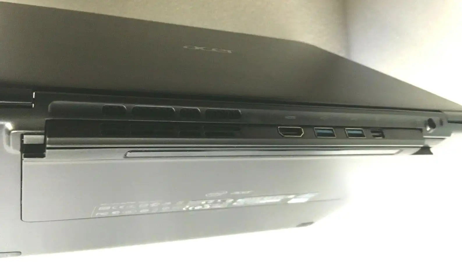 Acer Aspire S5-391 13.3" Intel i7-3517u CPU 4GB RAM 128Gb SSD Win10