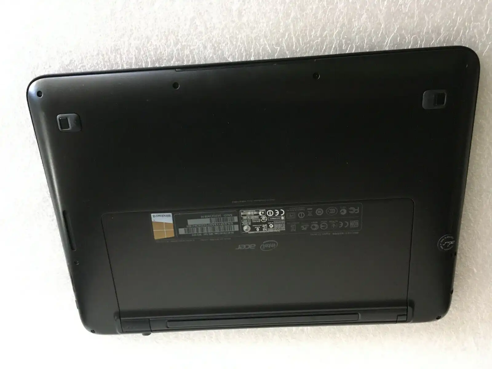 Acer Aspire S5-391 13.3" Intel i7-3517u CPU 4GB RAM 128Gb SSD Win10