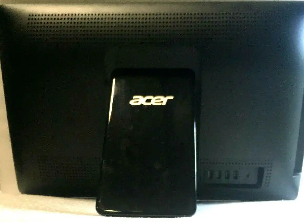 Acer Aspire ZC-105 All-in-one AMD A4-5000 8Gb RAM 1Tb HDD DVD/RW 19.5" Win10