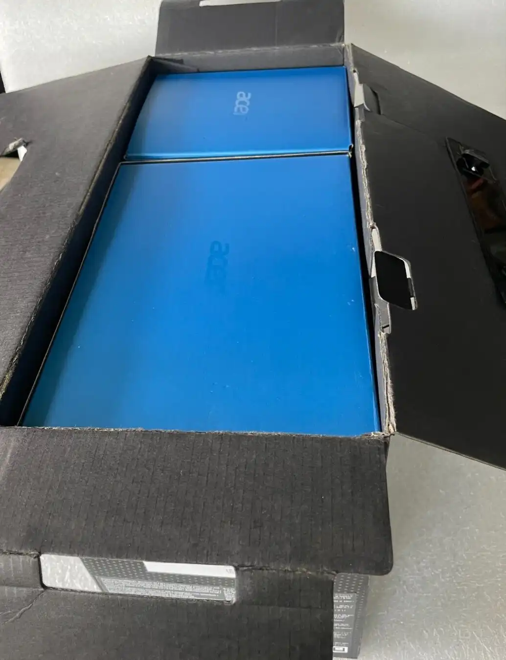 Acer Mixed Reality Set AH101 Headset H7001 Controllers C701