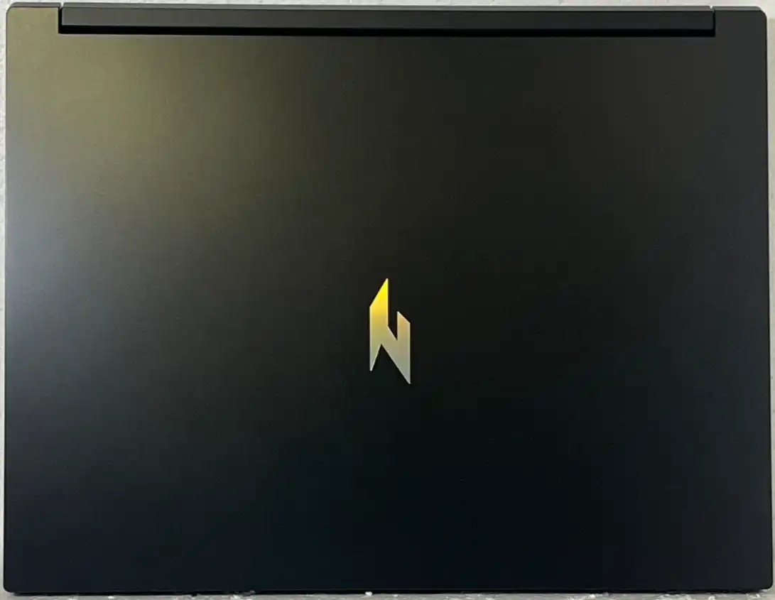 Acer Nitro V  ANV16-41 AMD Ryzen 7 8845HS 16Gb RAM 1TB SSD 6Gb RTX4050 16" WUXGA