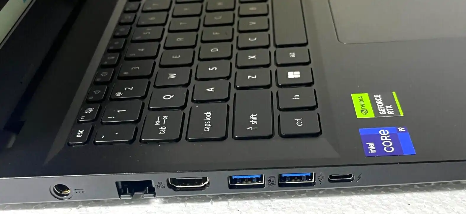 Acer Nitro V15  ANV15-51 Intel i9-13900h 32Gb RAM 1TB SSD 6Gb RTX4050 15.6" FHD