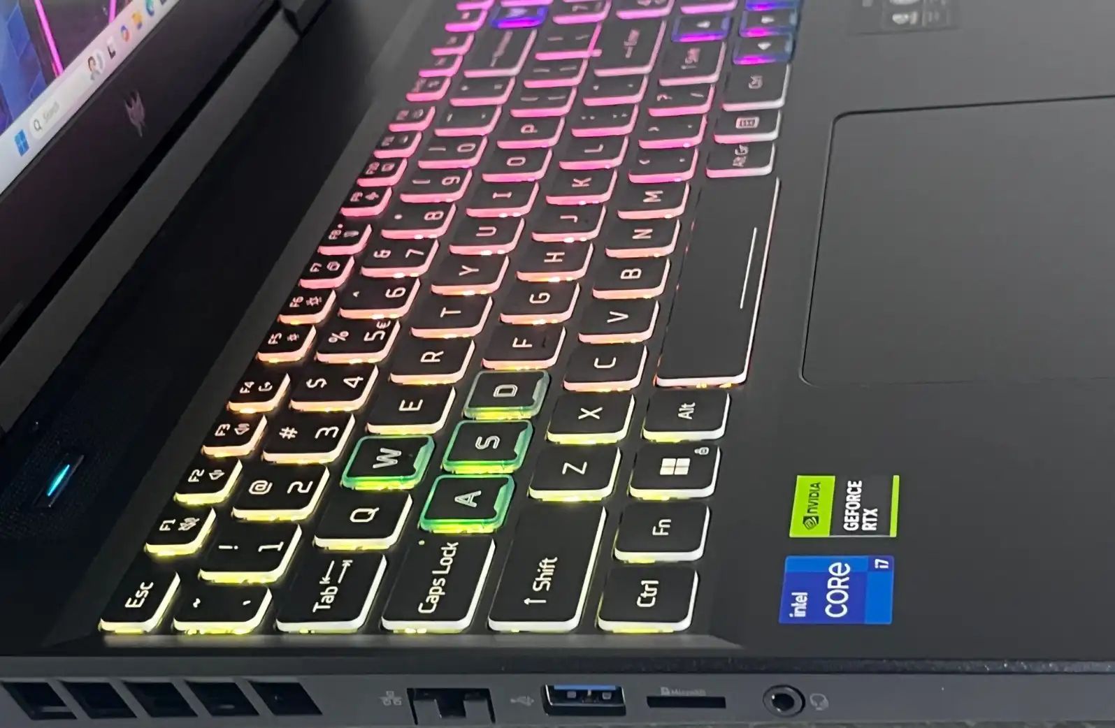 Acer Predator PHN16-71 Intel i7-13700HX 16Gb RAM 512TB SSD 8Gb RTX4070 16" 165Hz