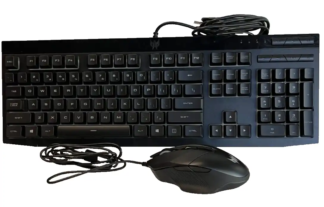 Acer Predator PO5-615s Intel i7-10700k 16Gb RAM 512GB SSD 2TB HDD 8GB RTX 2070