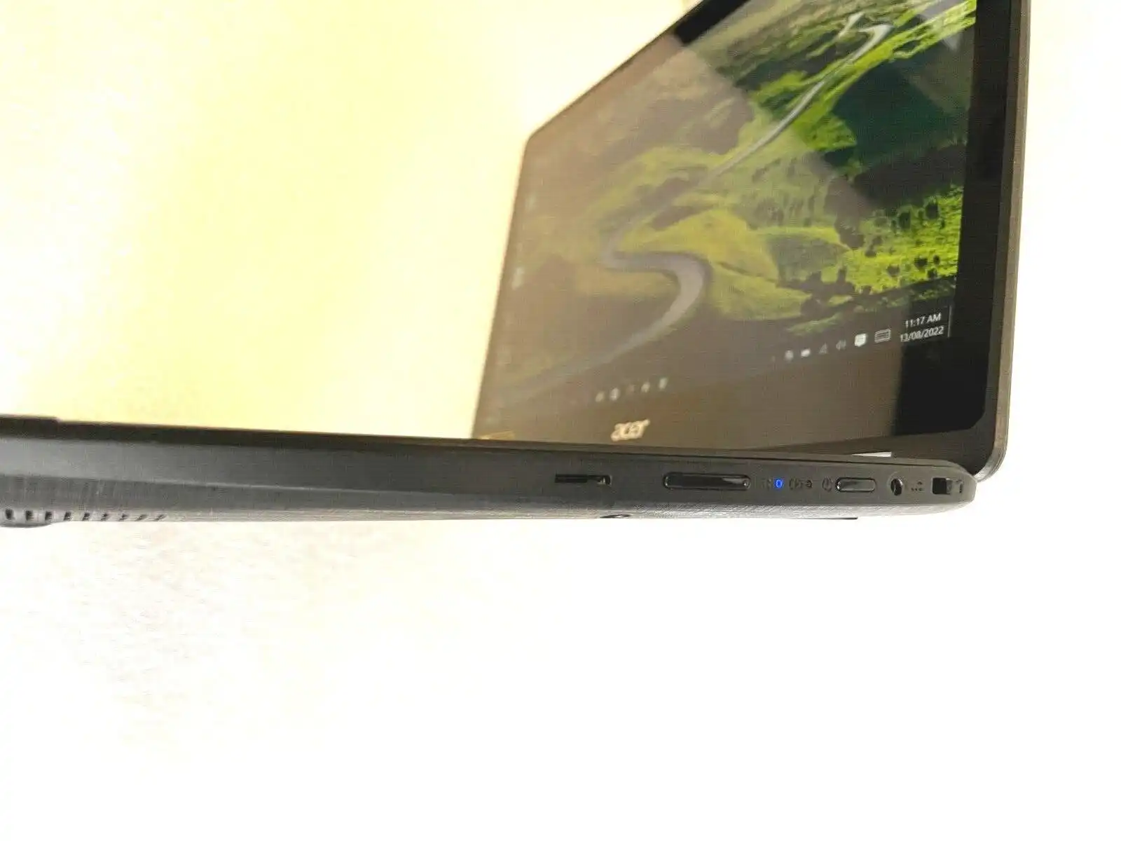 Acer Spin SP513-51 Intel i5-7200u 8Gb RAM 256Gb SSD Full HD 13.3" Touch Screen