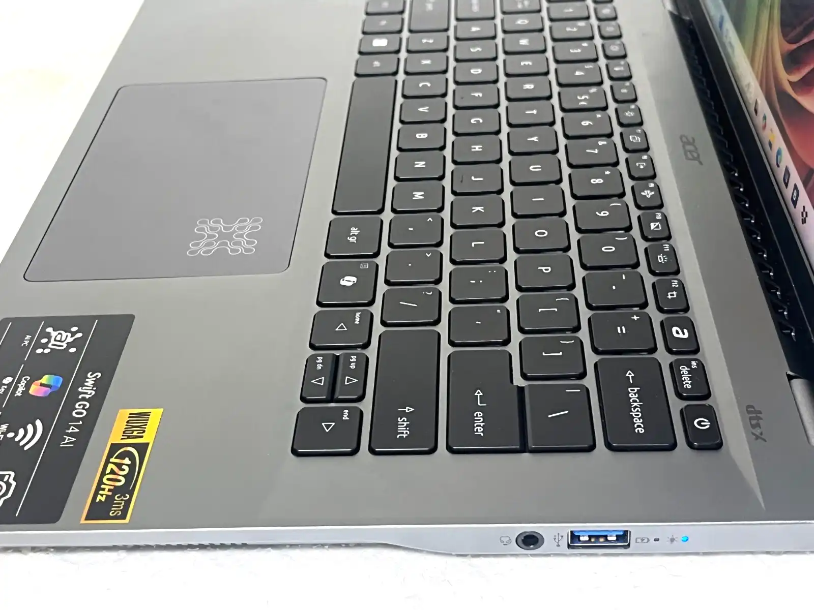 Acer Swift Go 14 AI SFG14-01 Snapdragon X 16Gb RAM 512GB 14.5" WUXGA IPS 120Hz