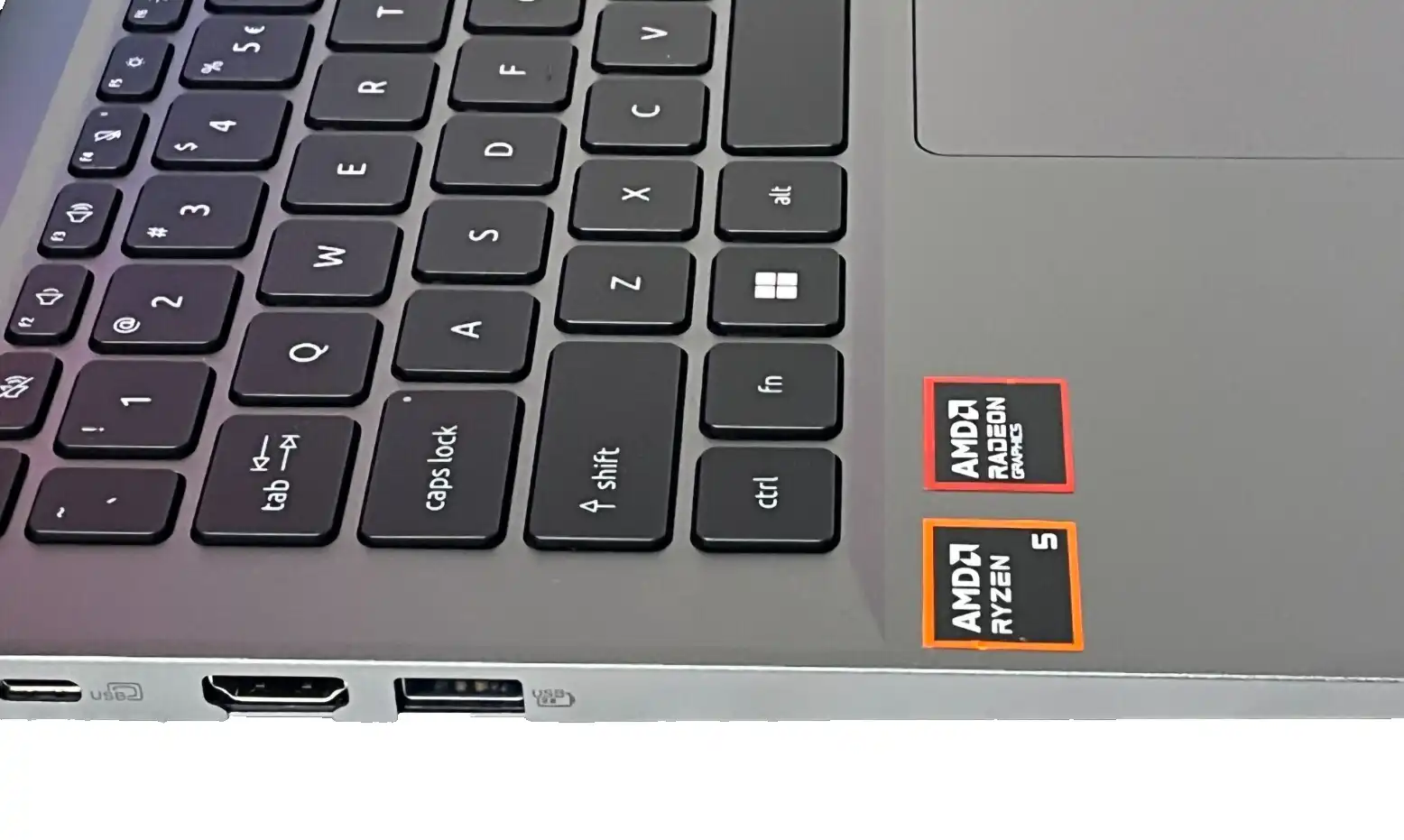 Acer Swift Go 14 AI SFG14-63 AMD Ryzen 5 8645HS 16Gb RAM 512GB SSD 14" 2.8K OLED