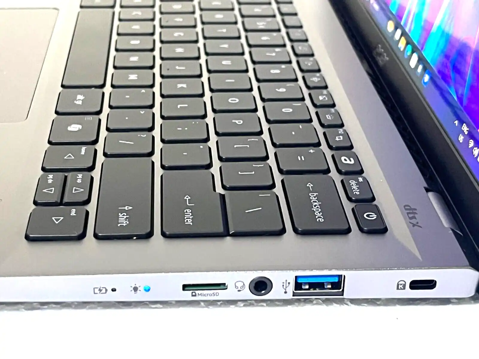 Acer Swift Go 14 AI SFG14-63 AMD Ryzen 5 8645HS 16Gb RAM 512GB SSD 14" 2.8K OLED