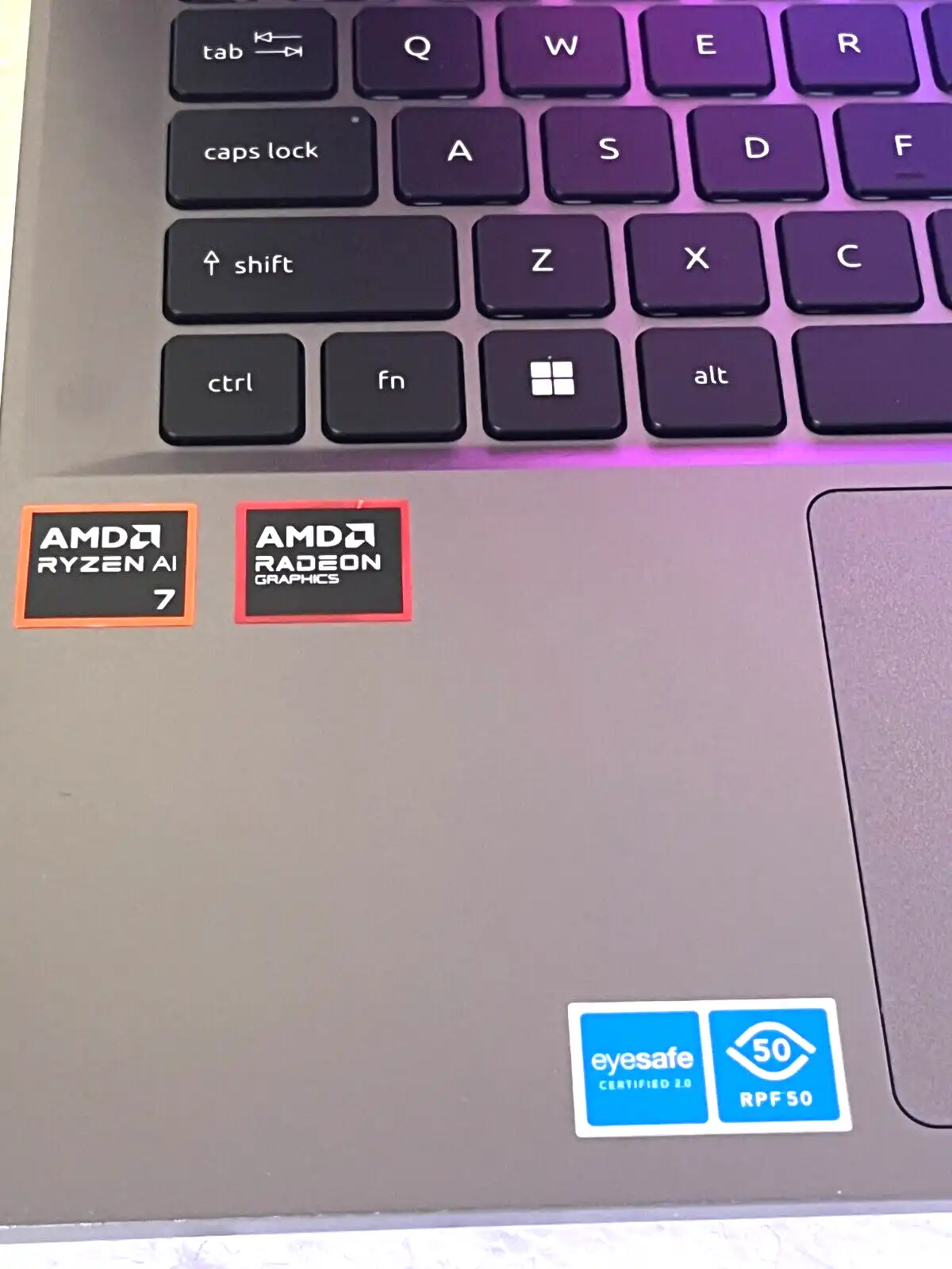 Acer Swift Go 14 AI SFG14-63 AMD Ryzen 7 8845HS 16Gb RAM 512GB SSD 14" 2.8K OLED