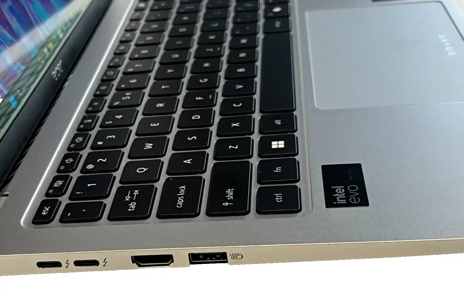 Acer Swift Go 14 AI SFG14-73 Intel Core Ultra 5 16Gb RAM 512GB SSD 14" 2.8K OLED