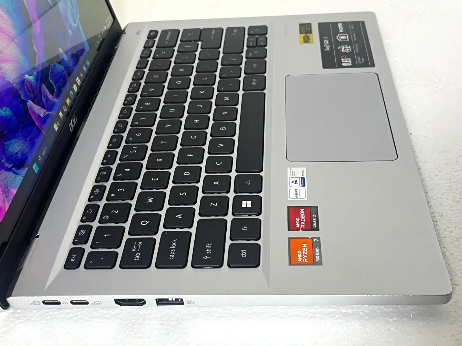 Acer Swift Go 14 SFG14-42 AMD Ryzen 7  16Gb RAM 512GB SSD 14" OLED 2880x1800