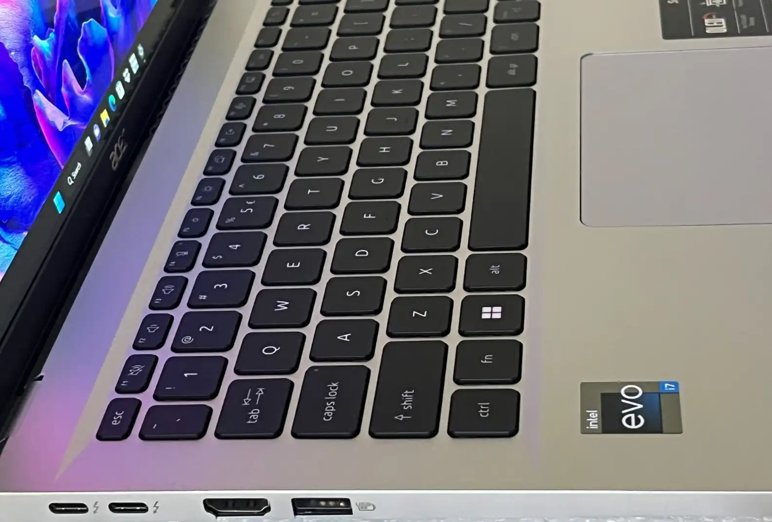 Acer Swift Go 14 SFG14-71 Intel i7-13700h 16Gb 512GB SSD 14" 2.8K OLED 2880x1800