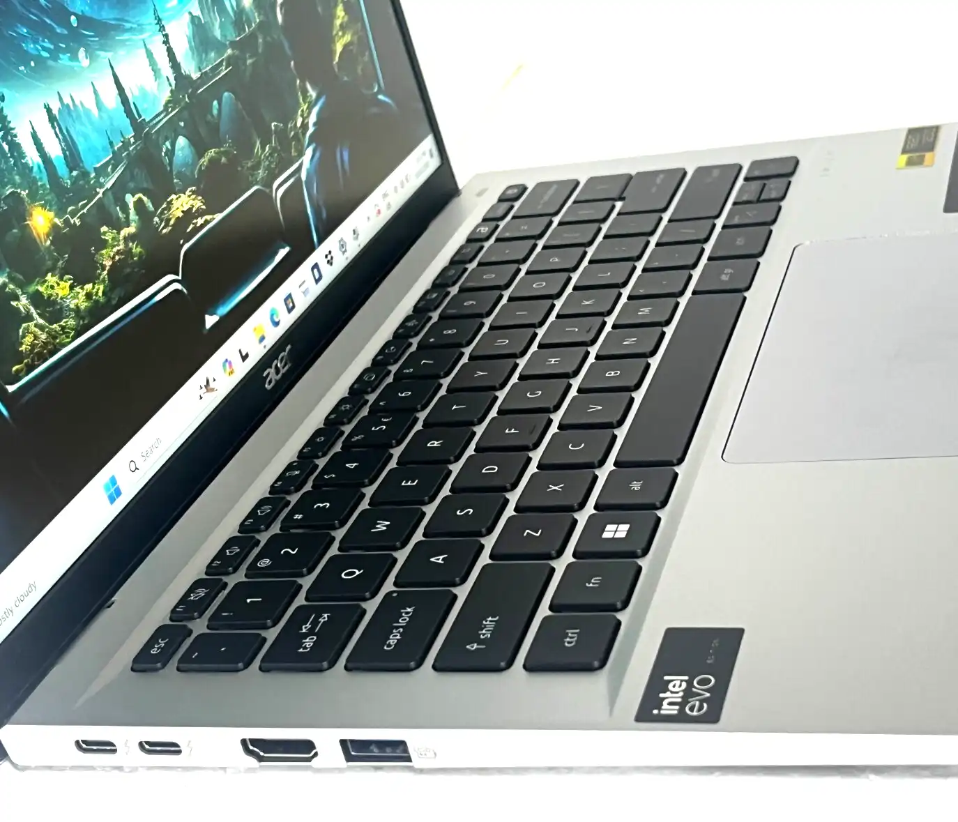 Acer Swift Go 14 SFG14-72T Intel Core Ultra 7-155h 16Gb 512GB SSD 14"WUXGA Touch