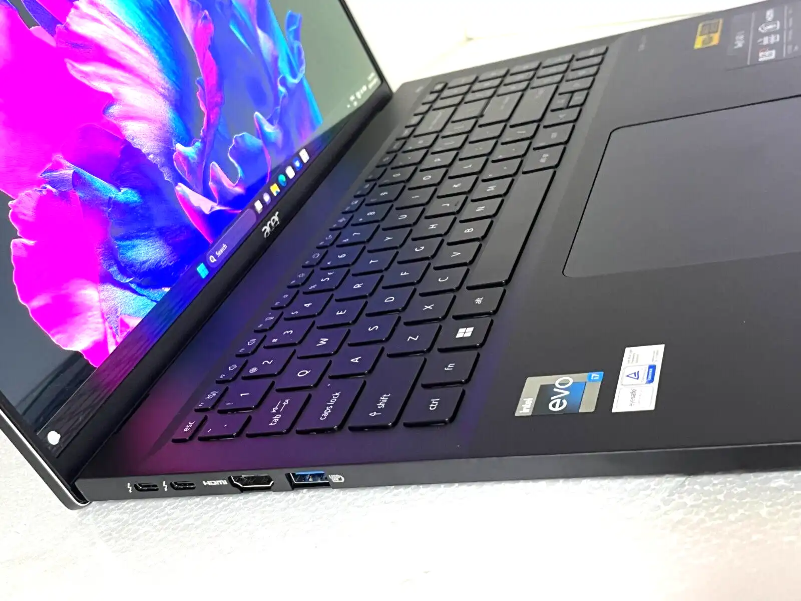 Acer Swift Go 16 SFG16-71 Intel i7-13700H 16Gb RAM 1TB SSD 16" 3.2K OLED WQXGA+