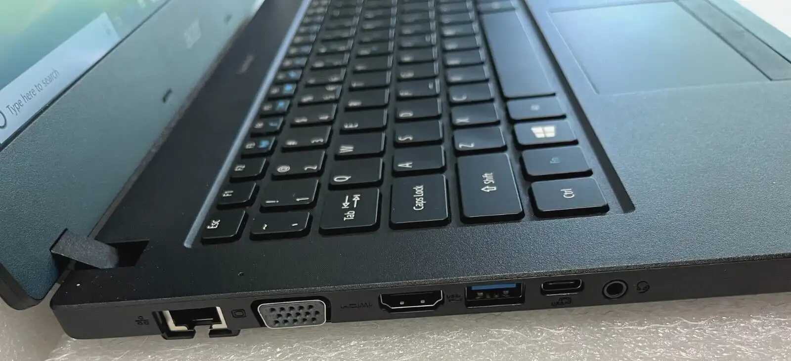 Acer Travelmate P2410 Intel i7-8550u 20Gb RAM 256GB SSD 1TB 2Gb MX130 15.6" FHD