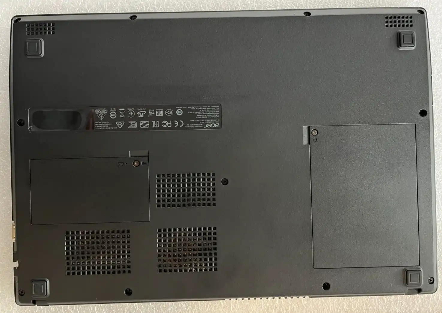 Acer Travelmate P2410 Intel i7-8550u 20Gb RAM 256GB SSD 1TB 2Gb MX130 15.6" FHD