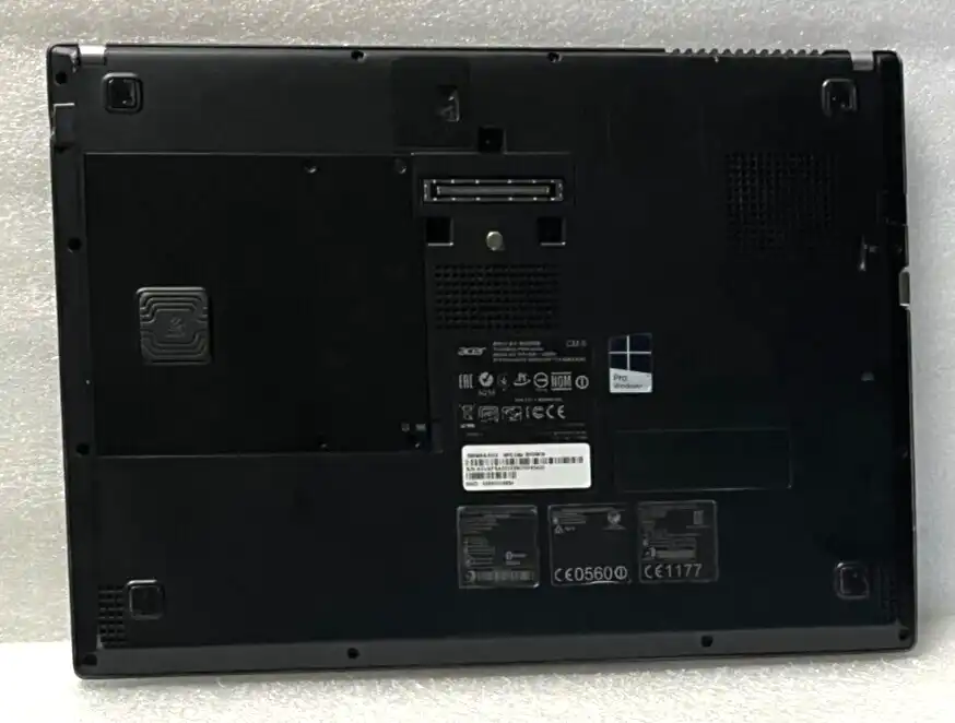 Acer Travelmate P645-M Intel i7-5500u 8Gb RAM 256GB SSD  14" Win10 Pro