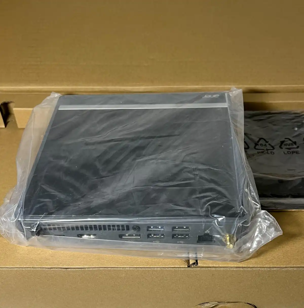 Acer Veriton 2000 Mini VN2590G Intel i5-1335U CPU 16Gb RAM 512GB SSD Win11 Pro