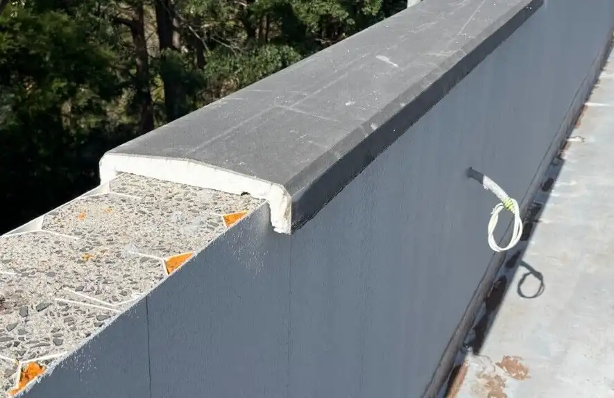 External Wall Capping Moulding Polystyrene with 3mm Render Look Coating 2m piece