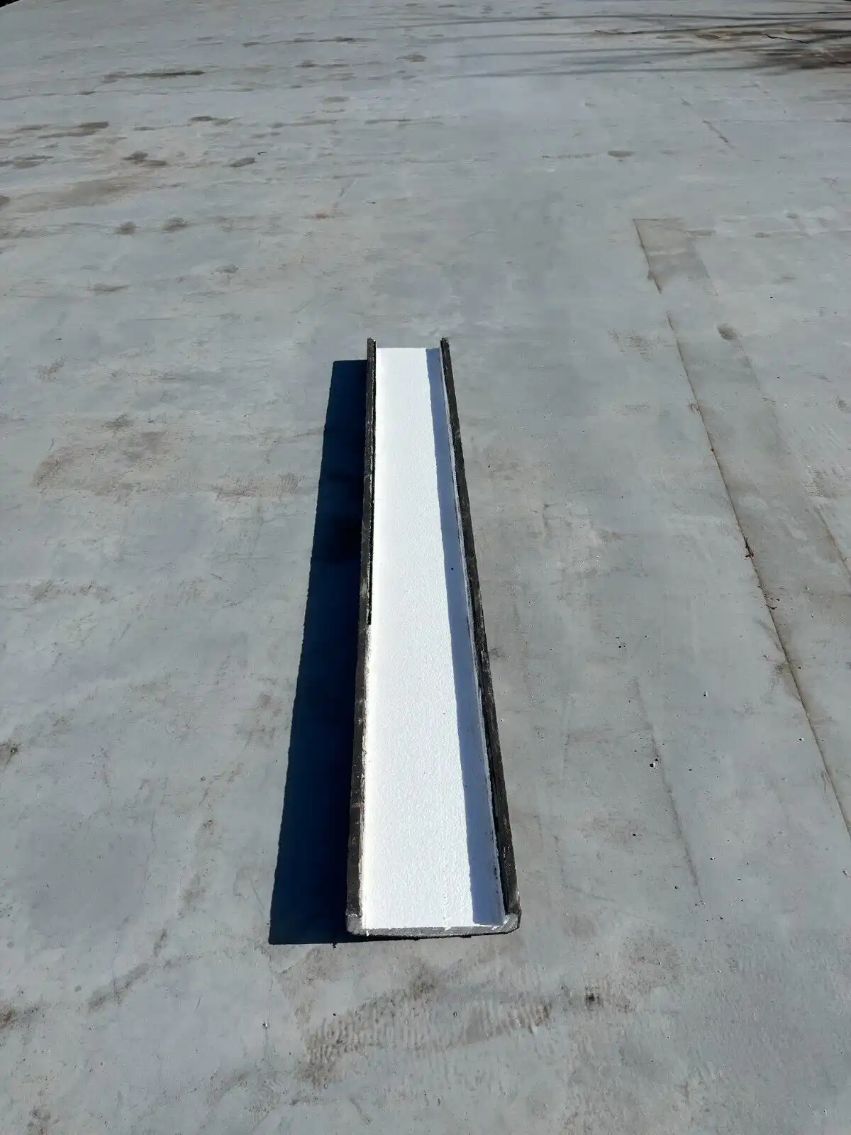 External Wall Capping Moulding Polystyrene with 3mm Render Look Coating 2m piece