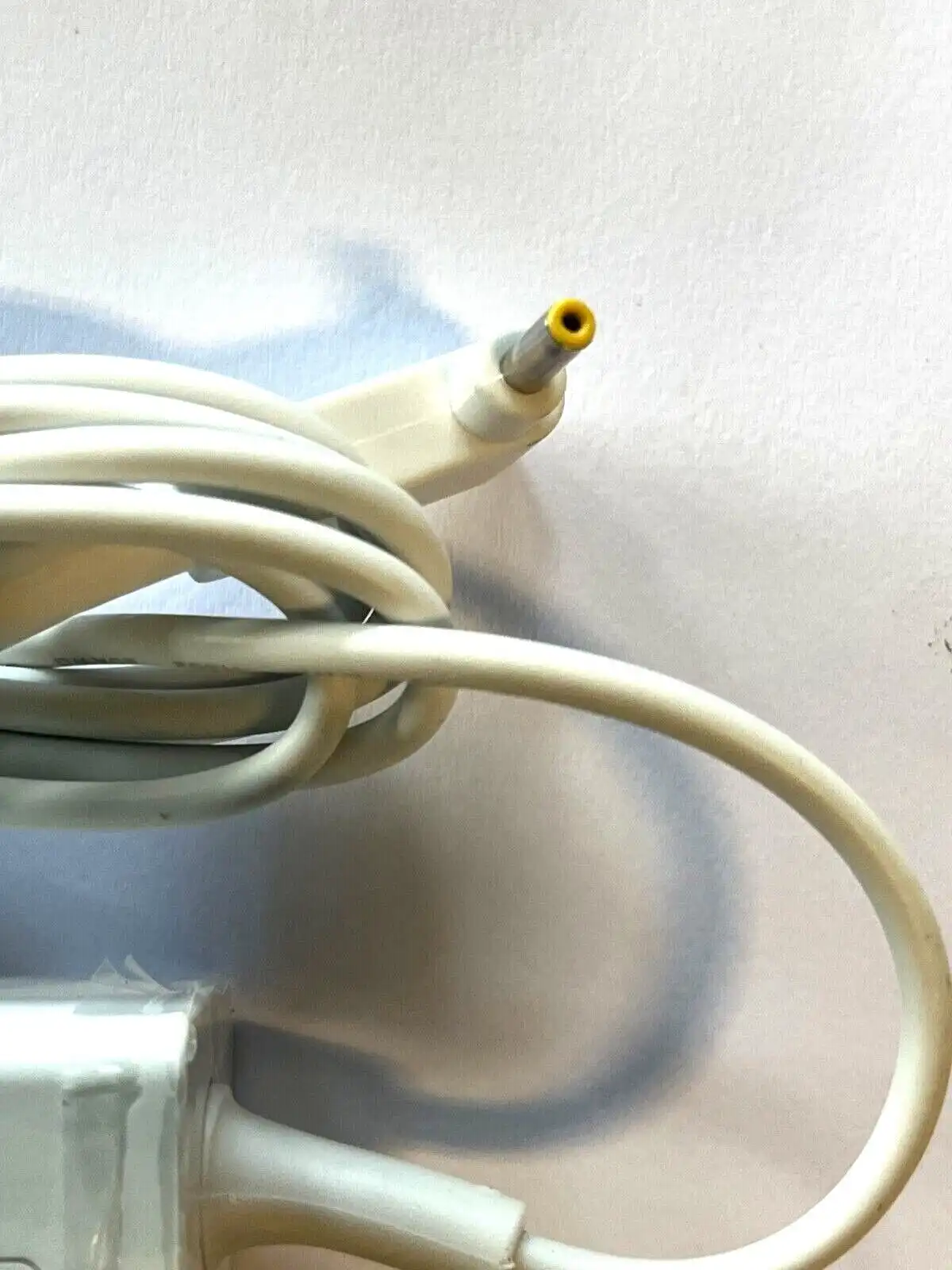 Genuine Acer  AC Adaptor 65W 19V 3.42A  A11-065N1A KP.0650H.007  1mm/3mm tip