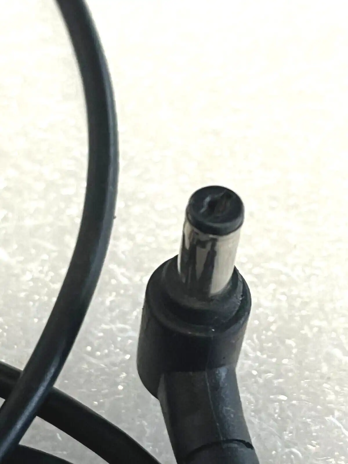 Genuine Acer  Lite-On AC Adaptor 45W 19V 2.37A  PA-1450-26     1.7/5.5mm tip