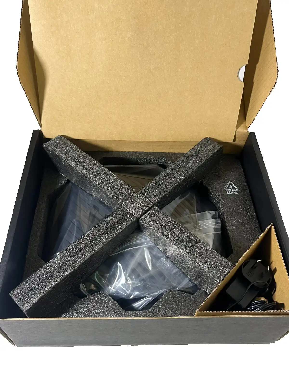 PREDATOR CONNECT W6 Wi-Fi 6E Gaming Router Tri-Band Wi-Fi 802.11ax