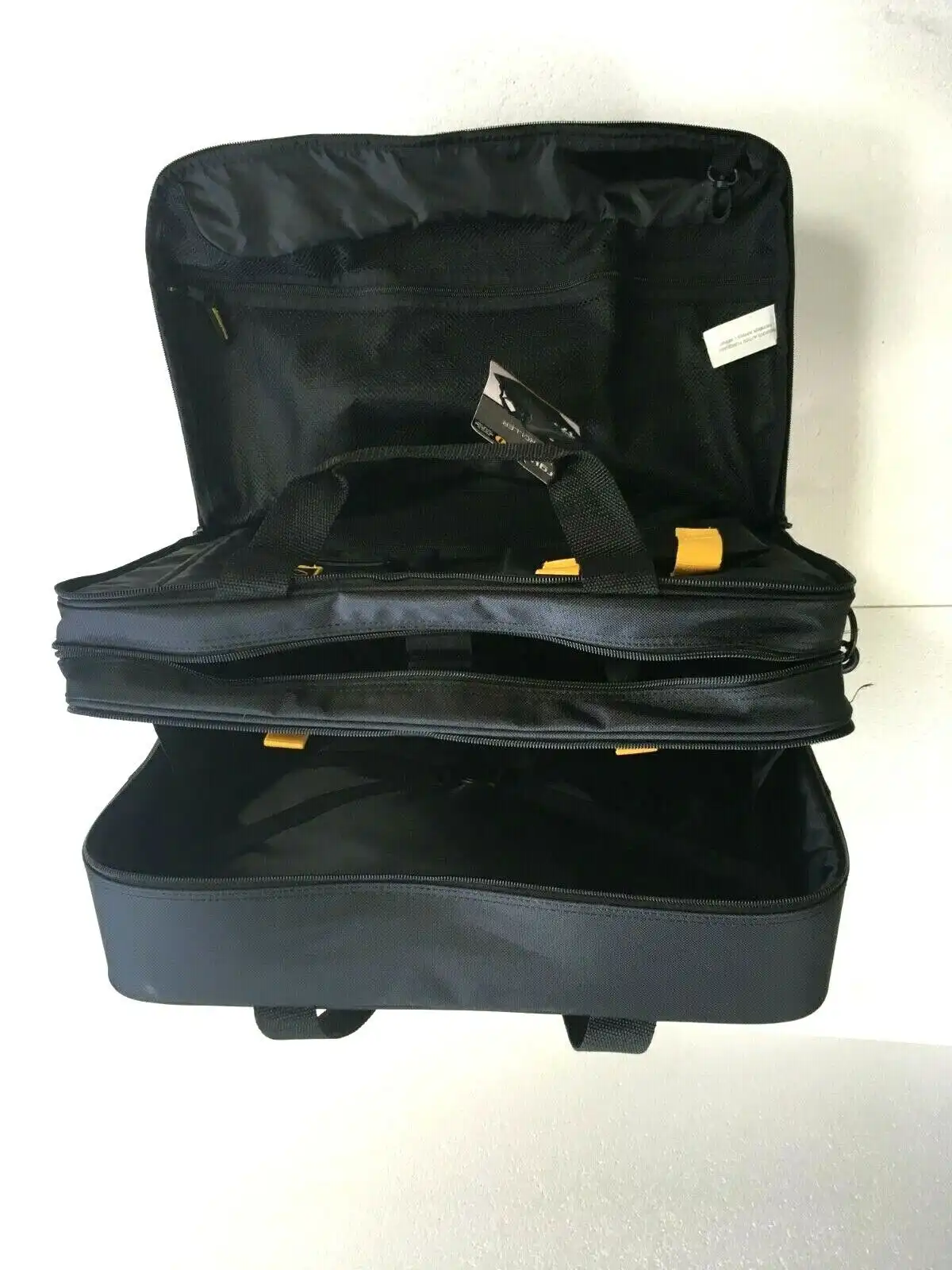 Targus 17.3" Laptop Roller Bag  TCG717US